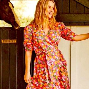 Draper James wrap dress size 6 EUC